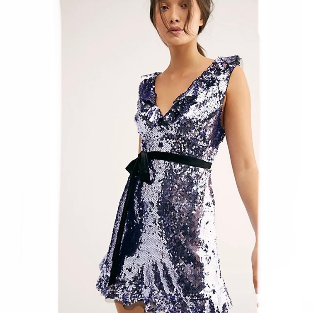 FREE PEOPLE | NWT Siren Sequin Dress Size 8
